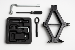 QE917A001 - On Vehicle Tools